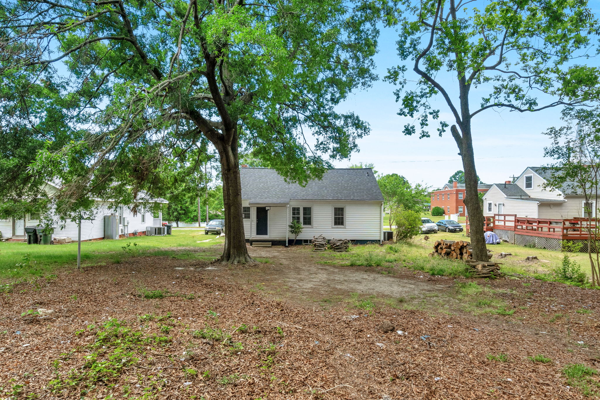 1012 Rainey St-29