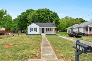 1012 Rainey St-2