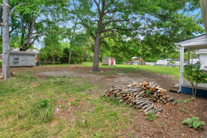 1012 Rainey St-27