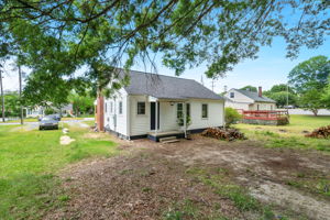 1012 Rainey St-30