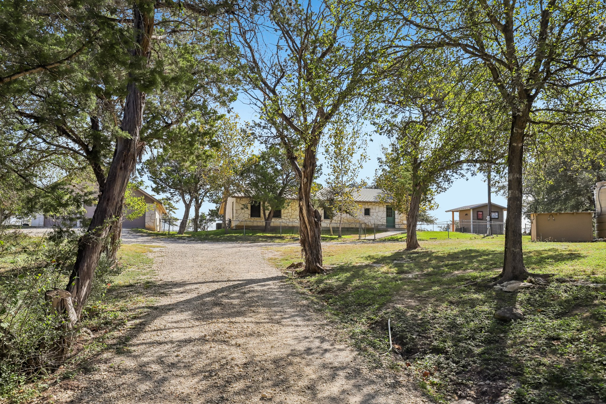 Red Bluff Ranch Rd-S2810-004.jpg