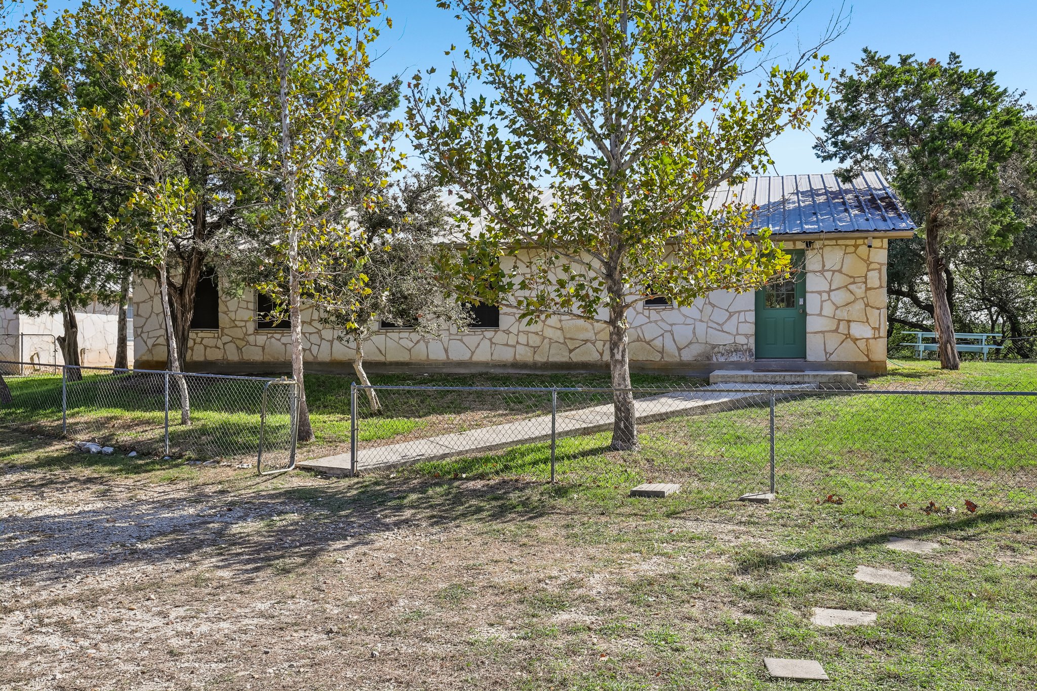 Red Bluff Ranch Rd-S2810-006.jpg
