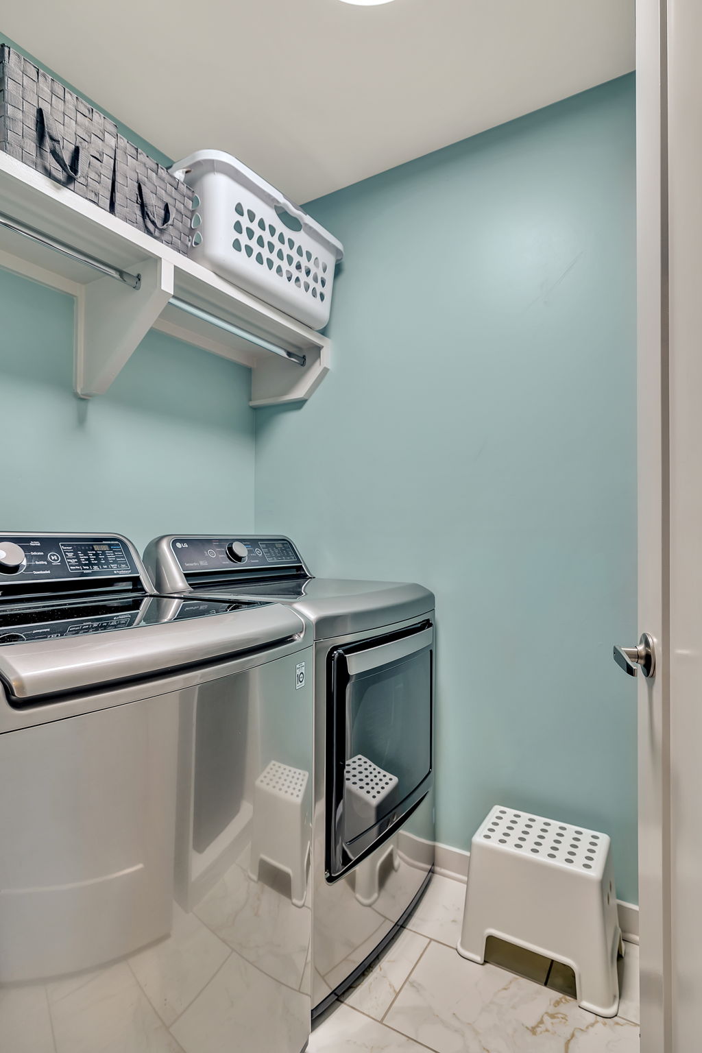  Photo 34
