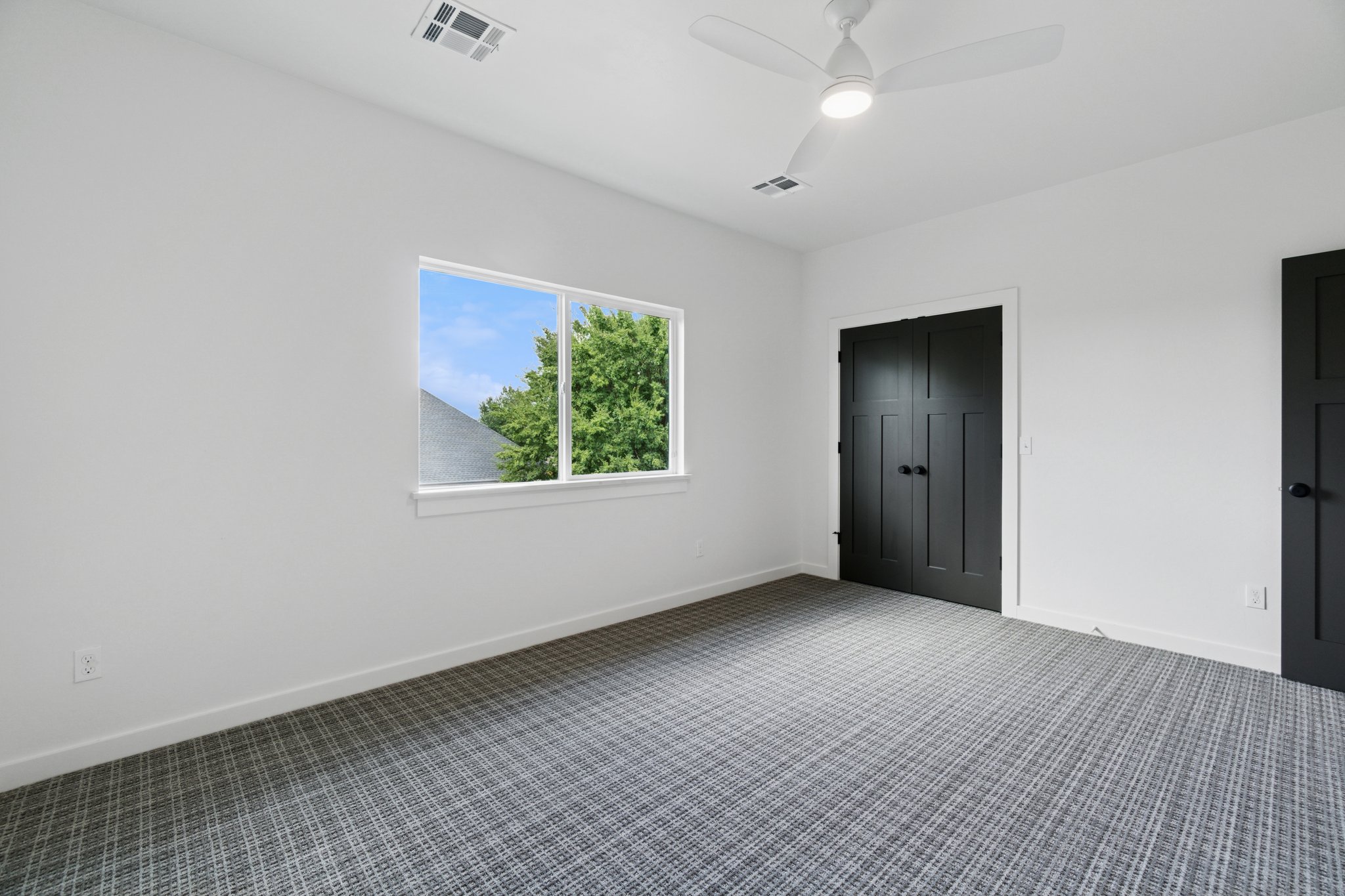 1012 Trisha Ln_023.jpg