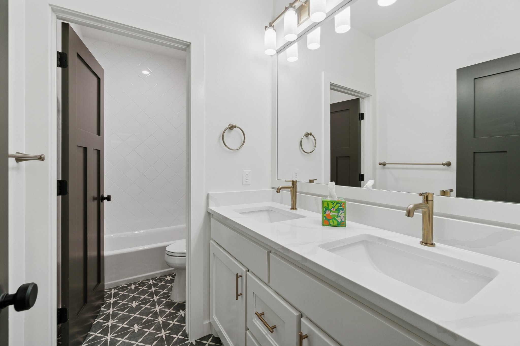 1012 Trisha Ln_033.jpg