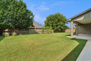 1012 Trisha Ln_035.jpg