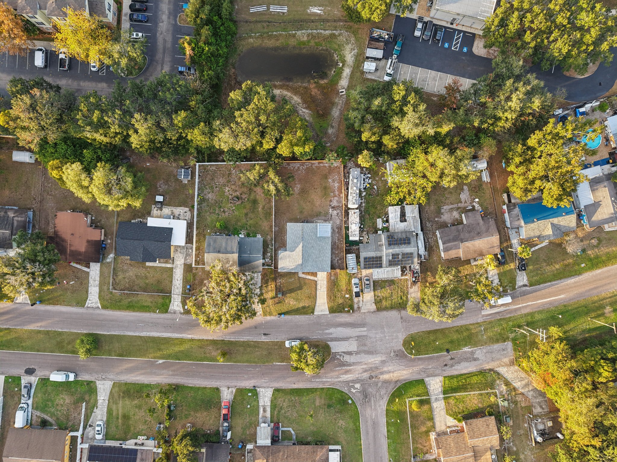 179845 - 10120 Alambra Ave, Tampa-040.jpg