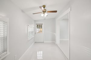 179845 - 10120 Alambra Ave, Tampa-006.jpg