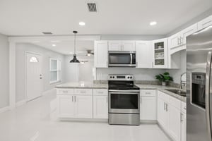 179845 - 10120 Alambra Ave, Tampa-010.jpg