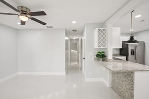 179845 - 10120 Alambra Ave, Tampa-014.jpg