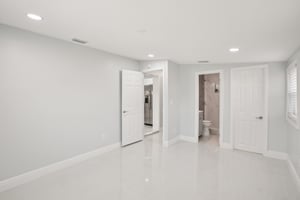 179845 - 10120 Alambra Ave, Tampa-025.jpg