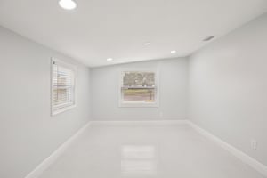 179845 - 10120 Alambra Ave, Tampa-026.jpg