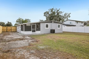 179845 - 10120 Alambra Ave, Tampa-035.jpg