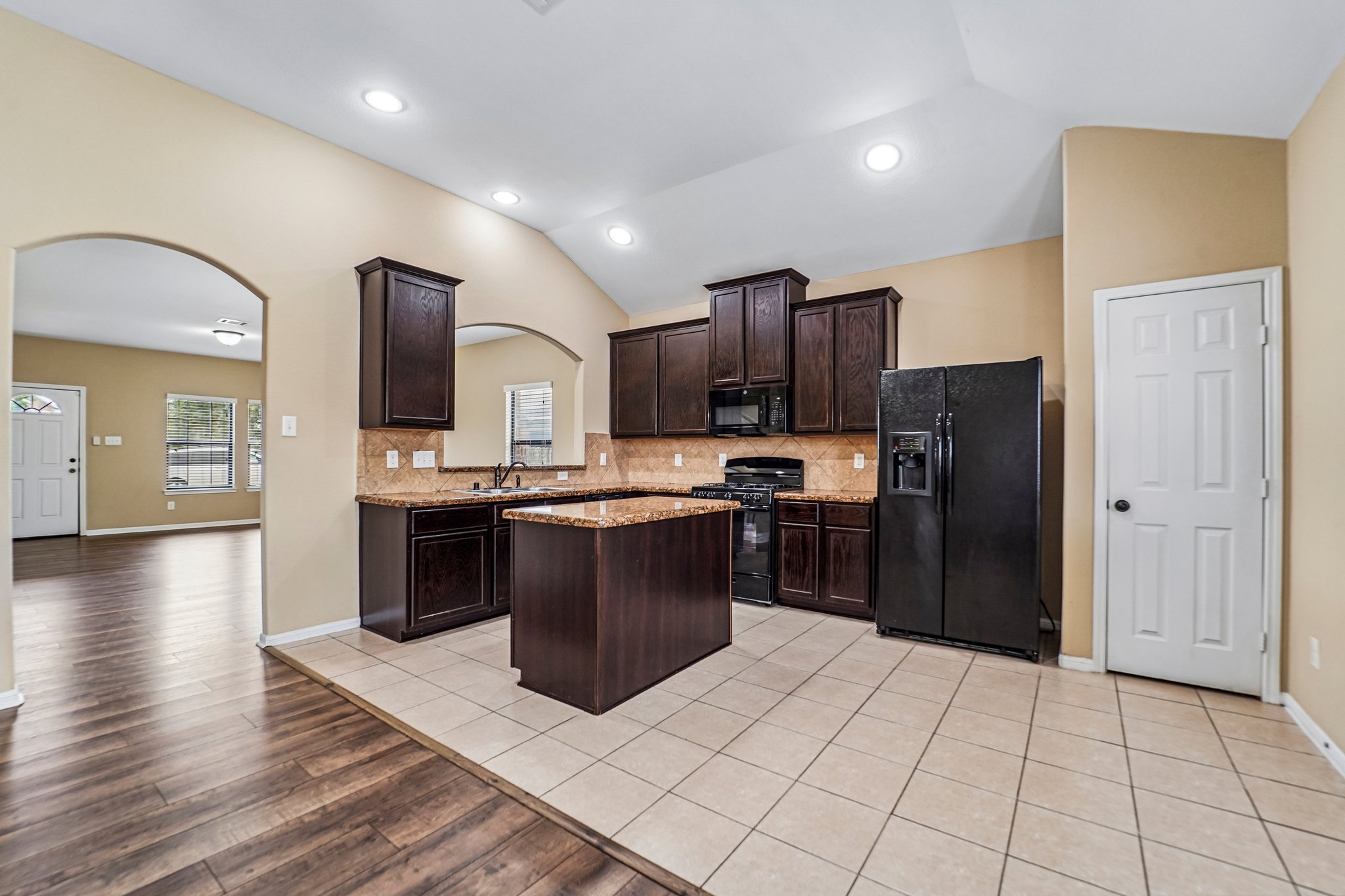 Black Birch Ln-S0309-014.jpg