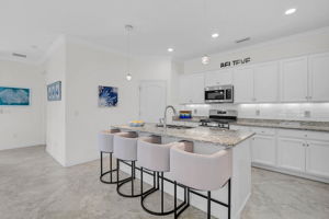10124 Marbella Dr-8