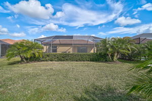 10124 Marbella Dr-33