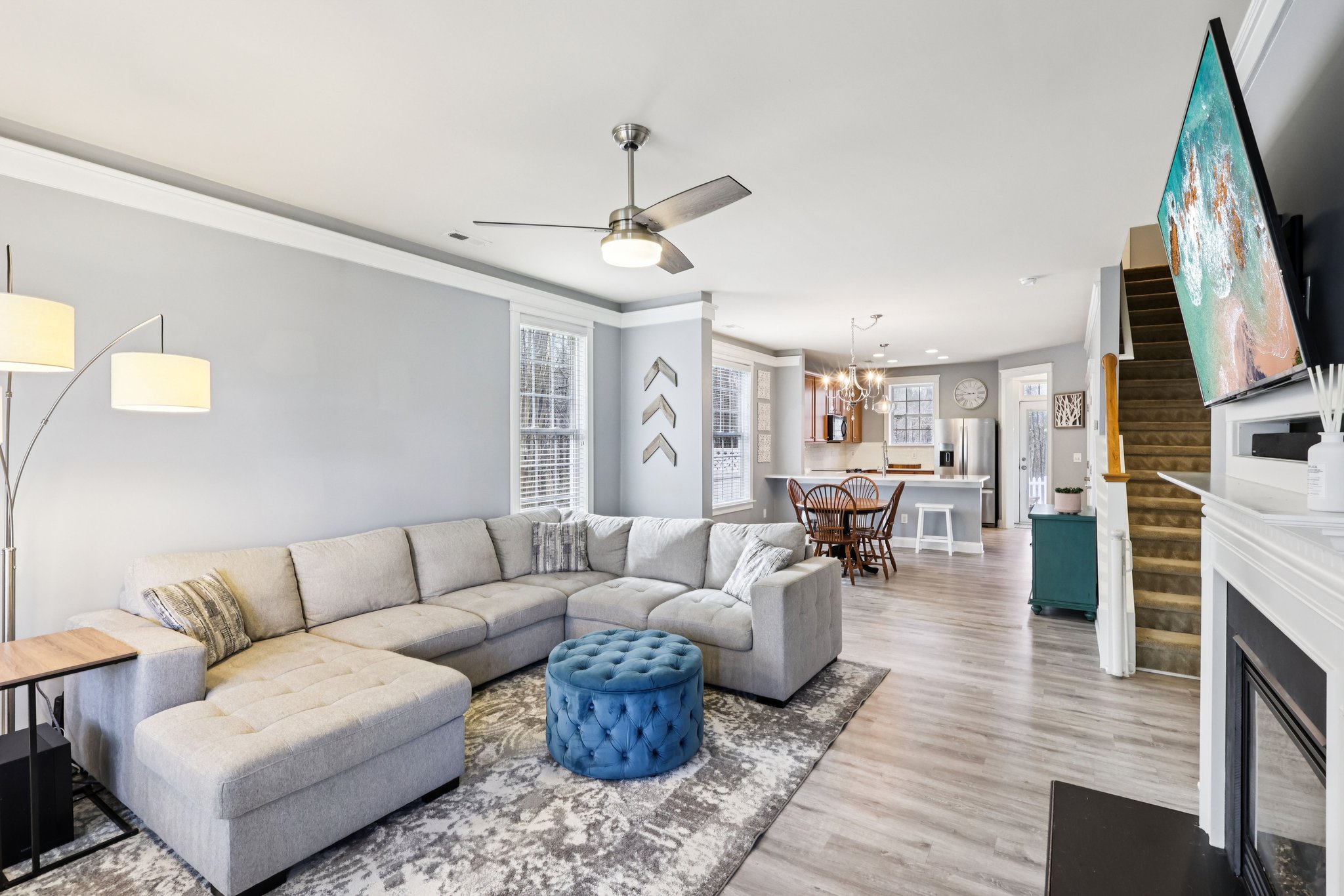 Caldwell Forest Dr-S1202-003.jpg