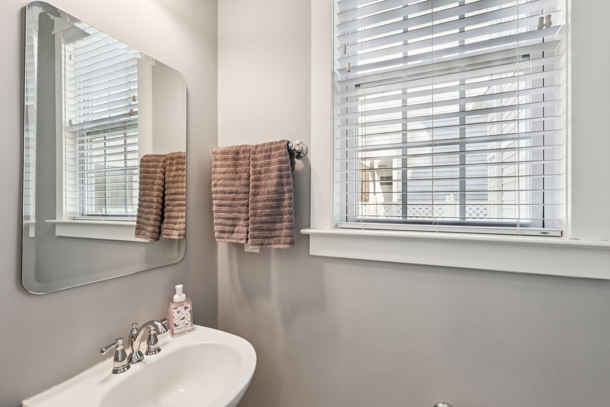 Caldwell Forest Dr-S1202-016.jpg