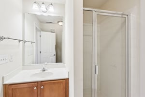 Caldwell Forest Dr-S1202-035.jpg