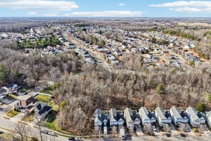 Caldwell Forest Dr-S1202-046.jpg