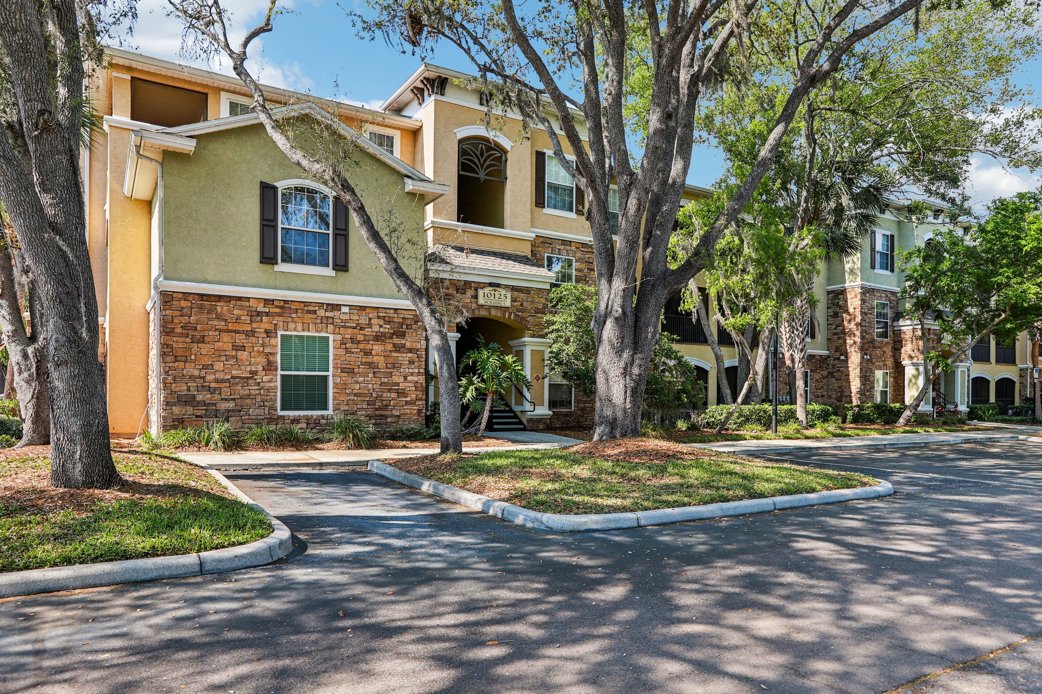 Courtney Palms Blvd-S2503-008.jpg