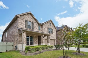 Bayou Oaks Dr-2306-003.jpg