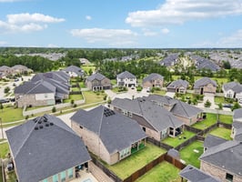 Bayou Oaks Dr-2306-050.jpg