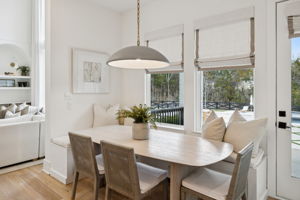 Kitchen/Breakfast Area