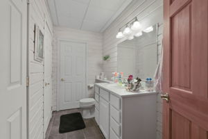  Photo 40