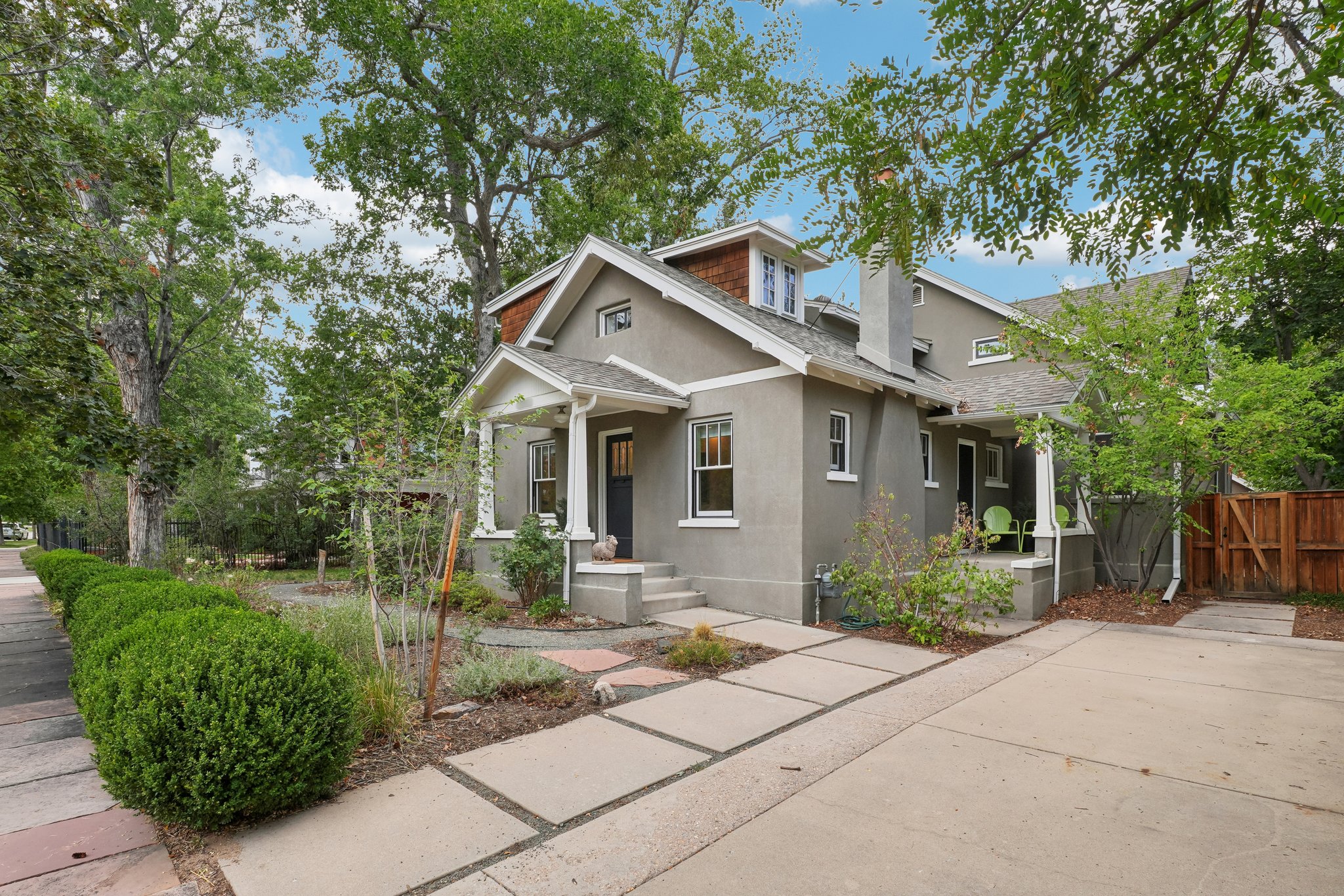 Mapleton Ave-L2207-002.jpg