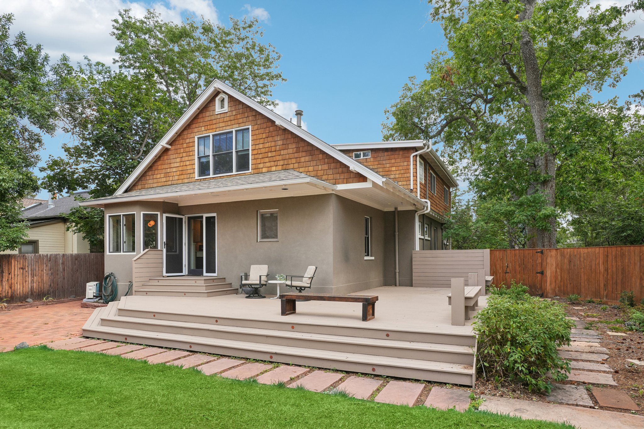 Mapleton Ave-L2207-088.jpg
