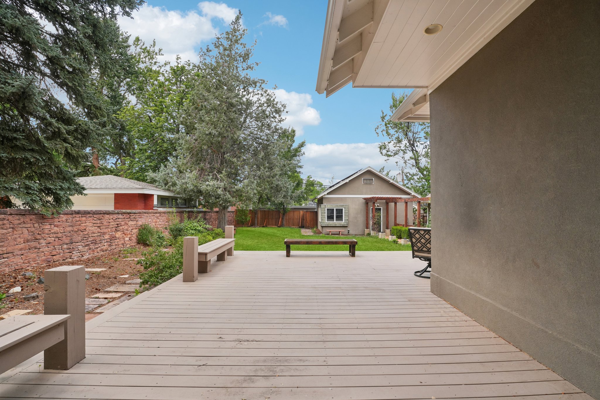 Mapleton Ave-L2207-098.jpg