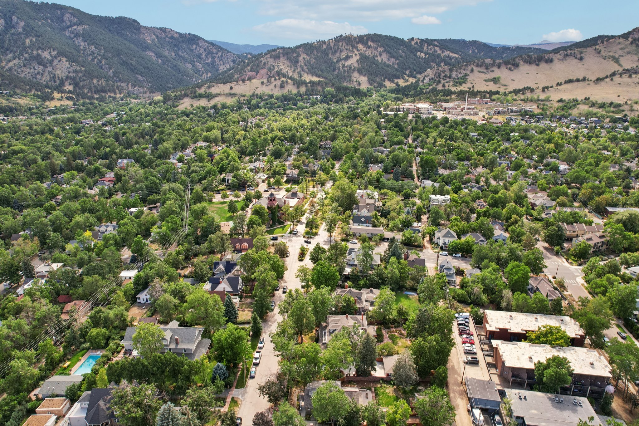 Mapleton Ave-L2207-103.jpg