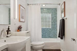Mapleton Ave-L2207-071.jpg