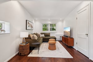 Mapleton Ave-L2207-074.jpg