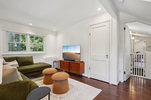 Mapleton Ave-L2207-075.jpg