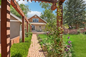 Mapleton Ave-L2207-093.jpg