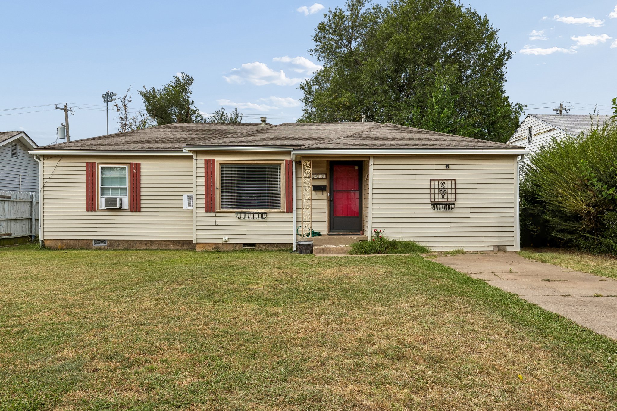 1013 Stansell Dr_002.jpg