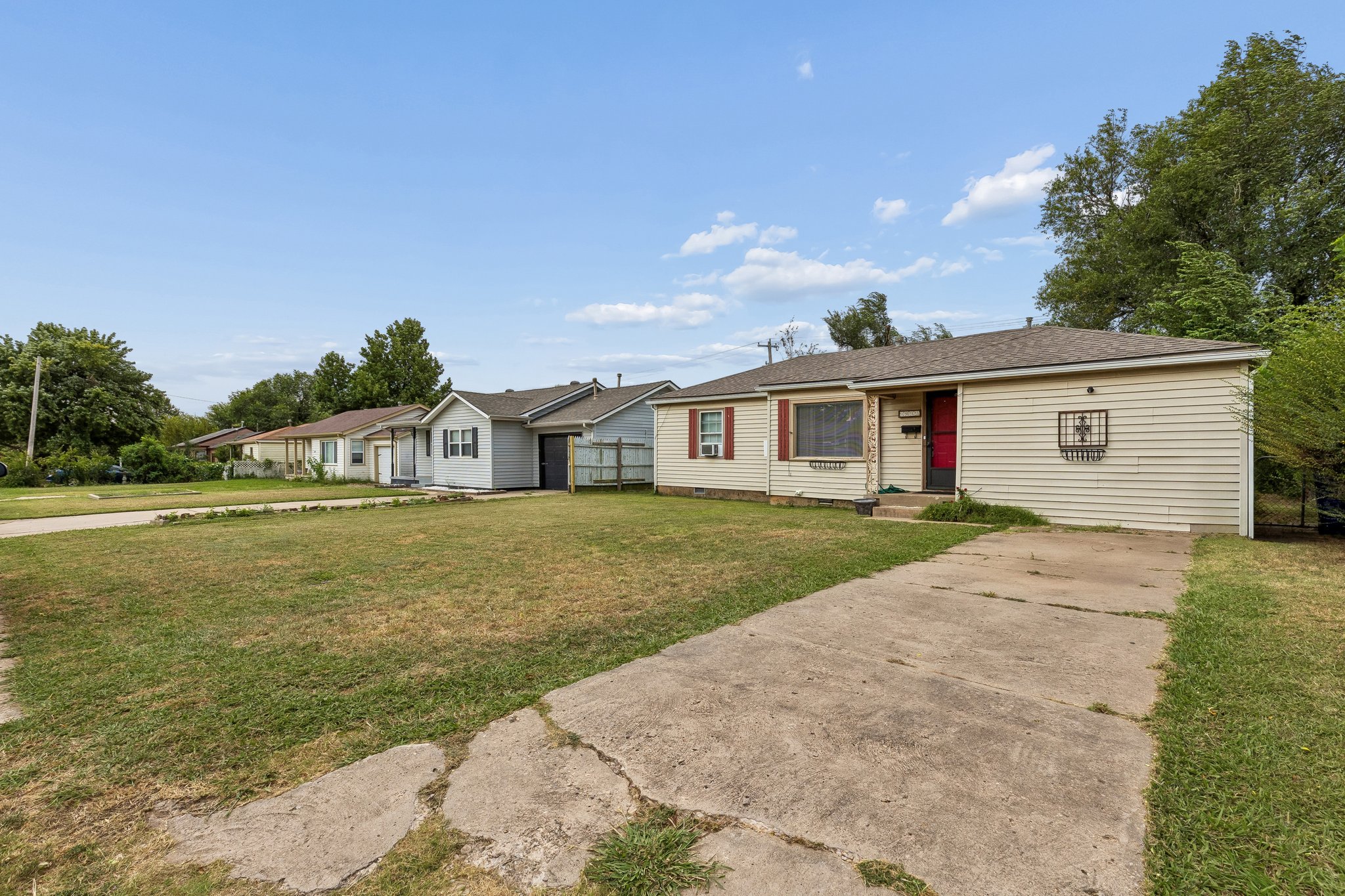 1013 Stansell Dr_003.jpg
