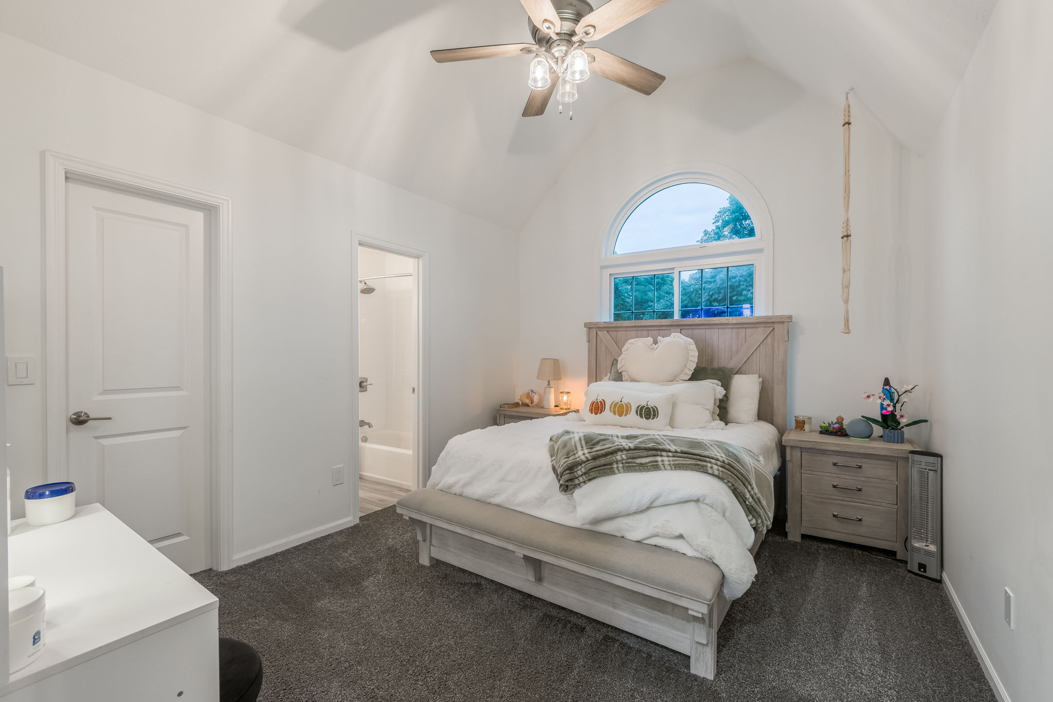 10134 N Montgall Ave-58