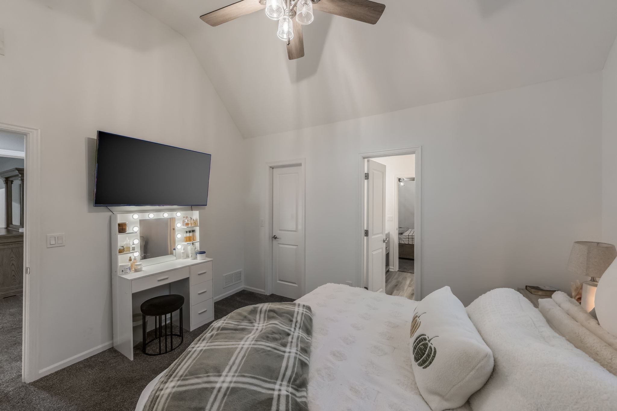 10134 N Montgall Ave-59