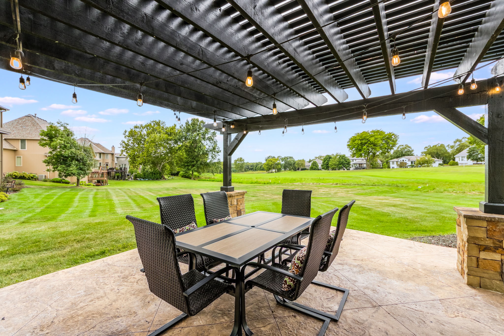 10134 N Montgall Ave-11