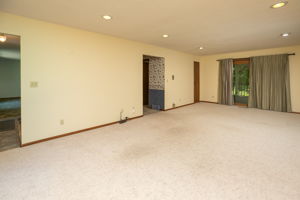 09-Living Room