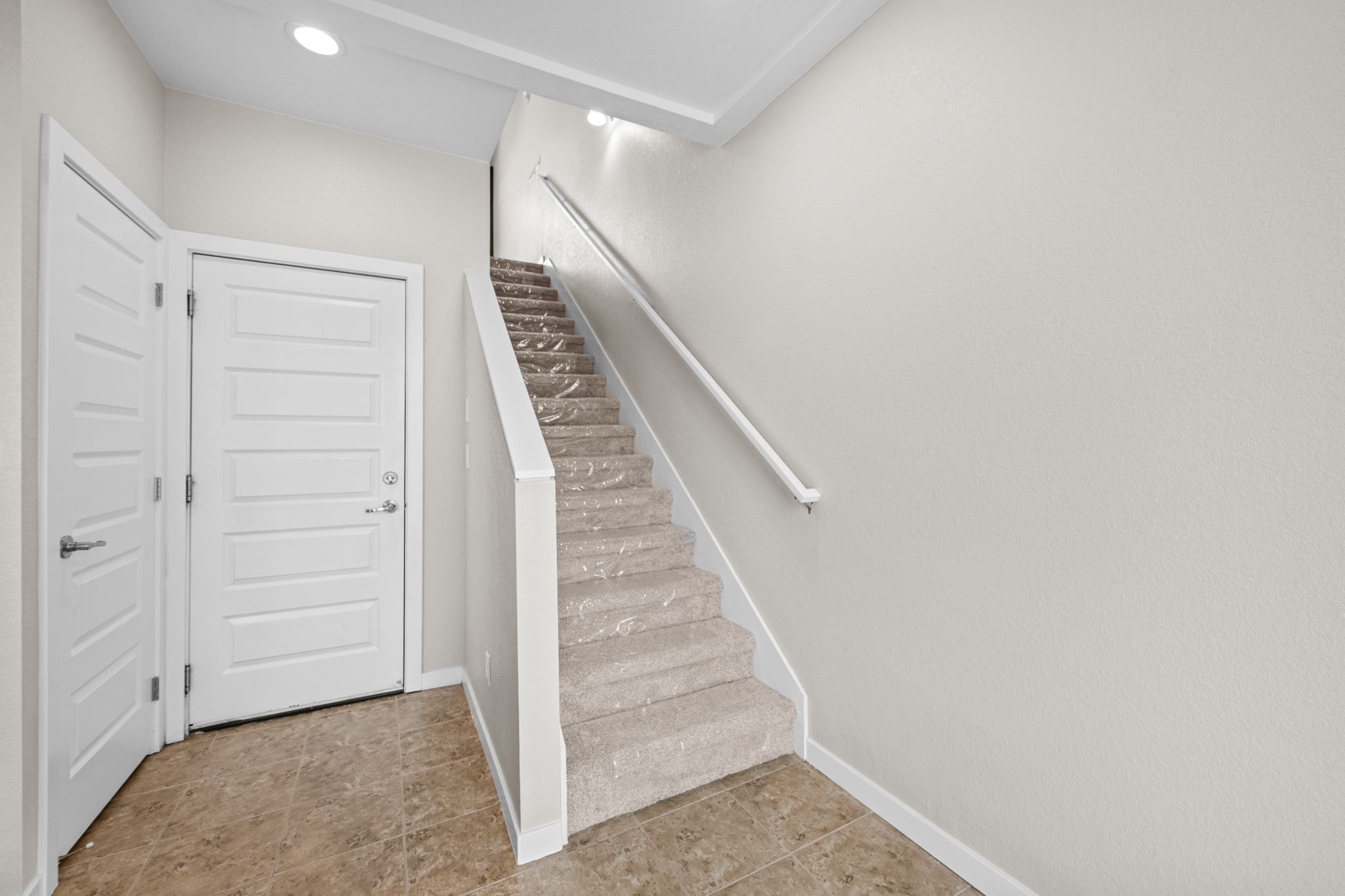 Beautiful New Carpeting Thru-Out