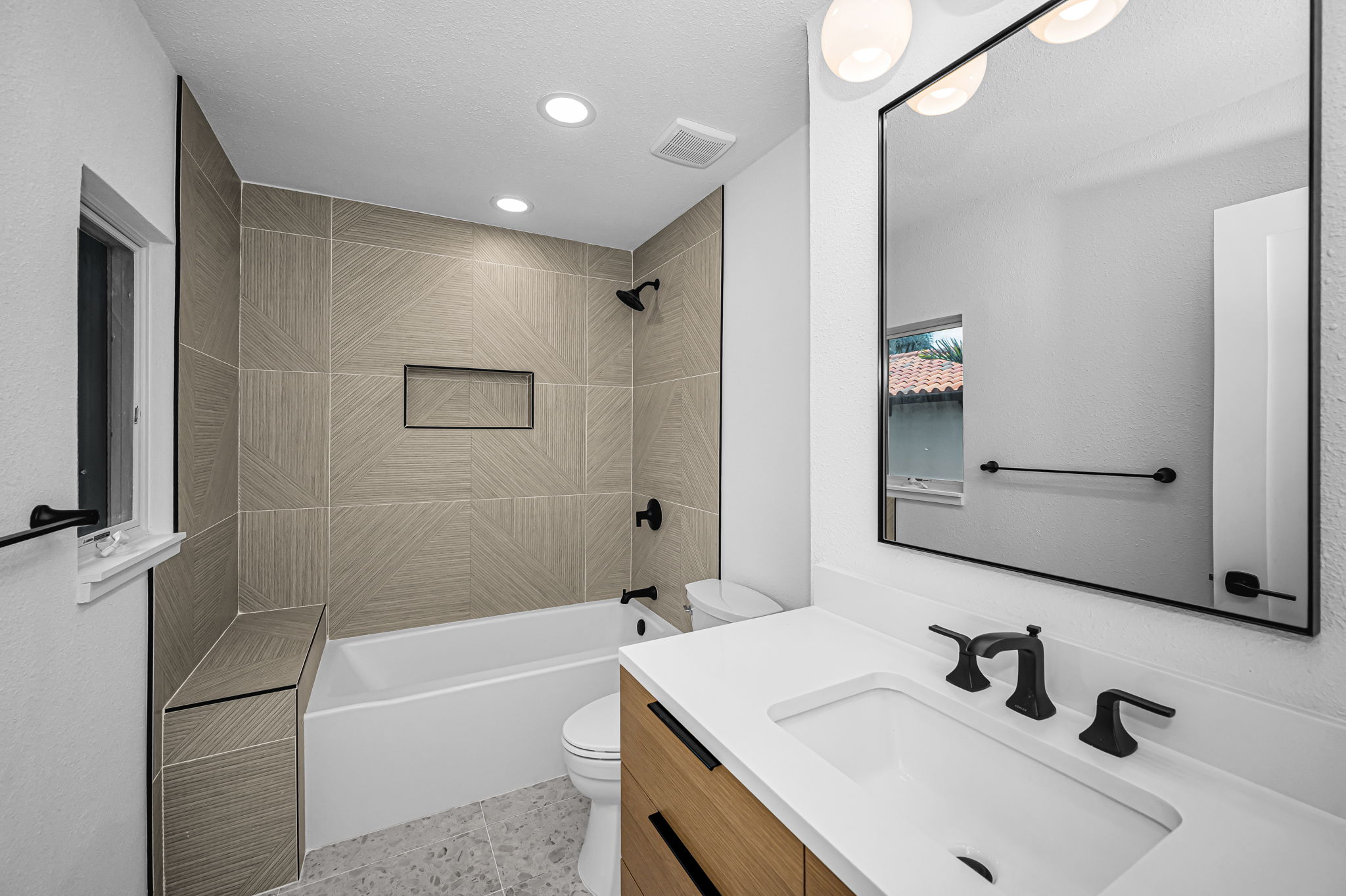 Guest Bathroom2a