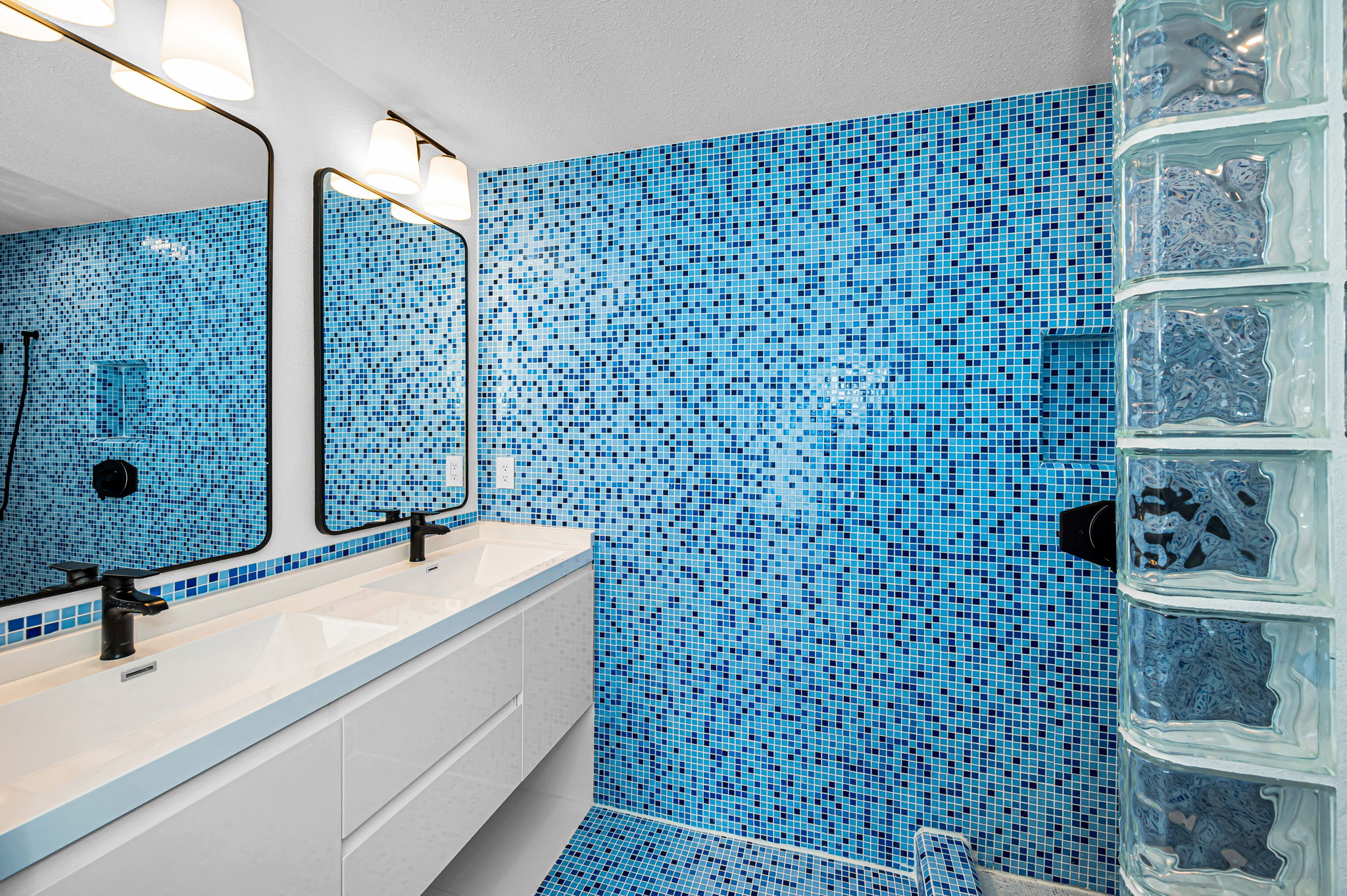 Primary Bathroom1a
