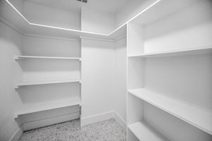 Guest Bedroom2 Closet