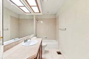  Photo 30