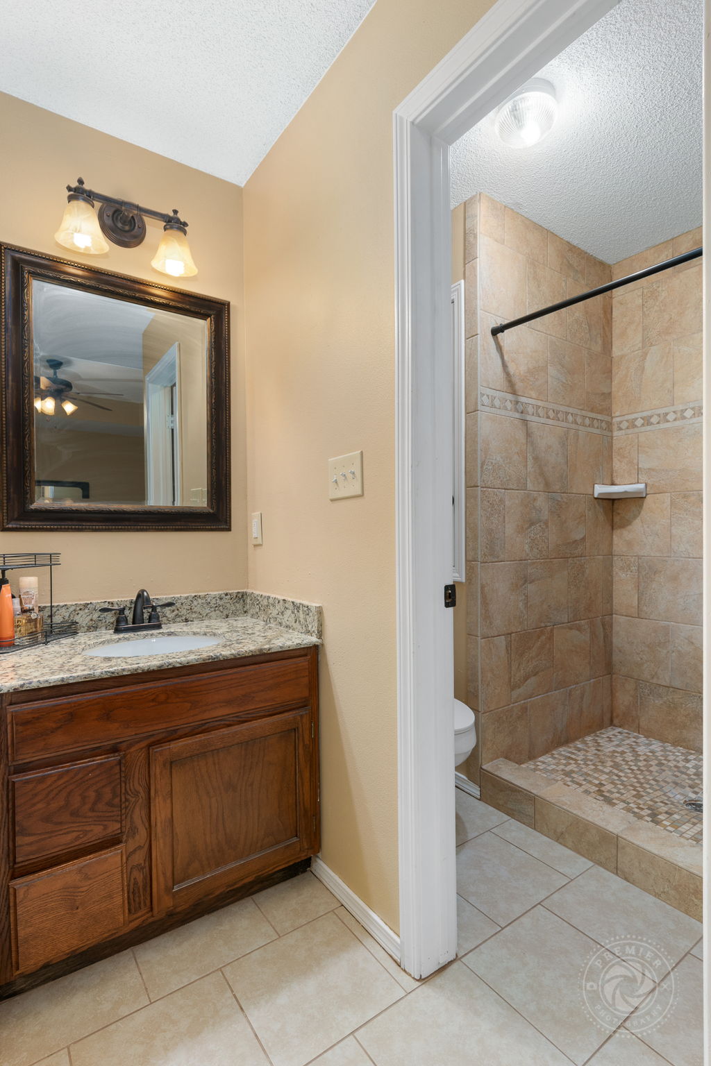 1014 Sandstone Dr, Van Buren, AR 72956 Premier Photography