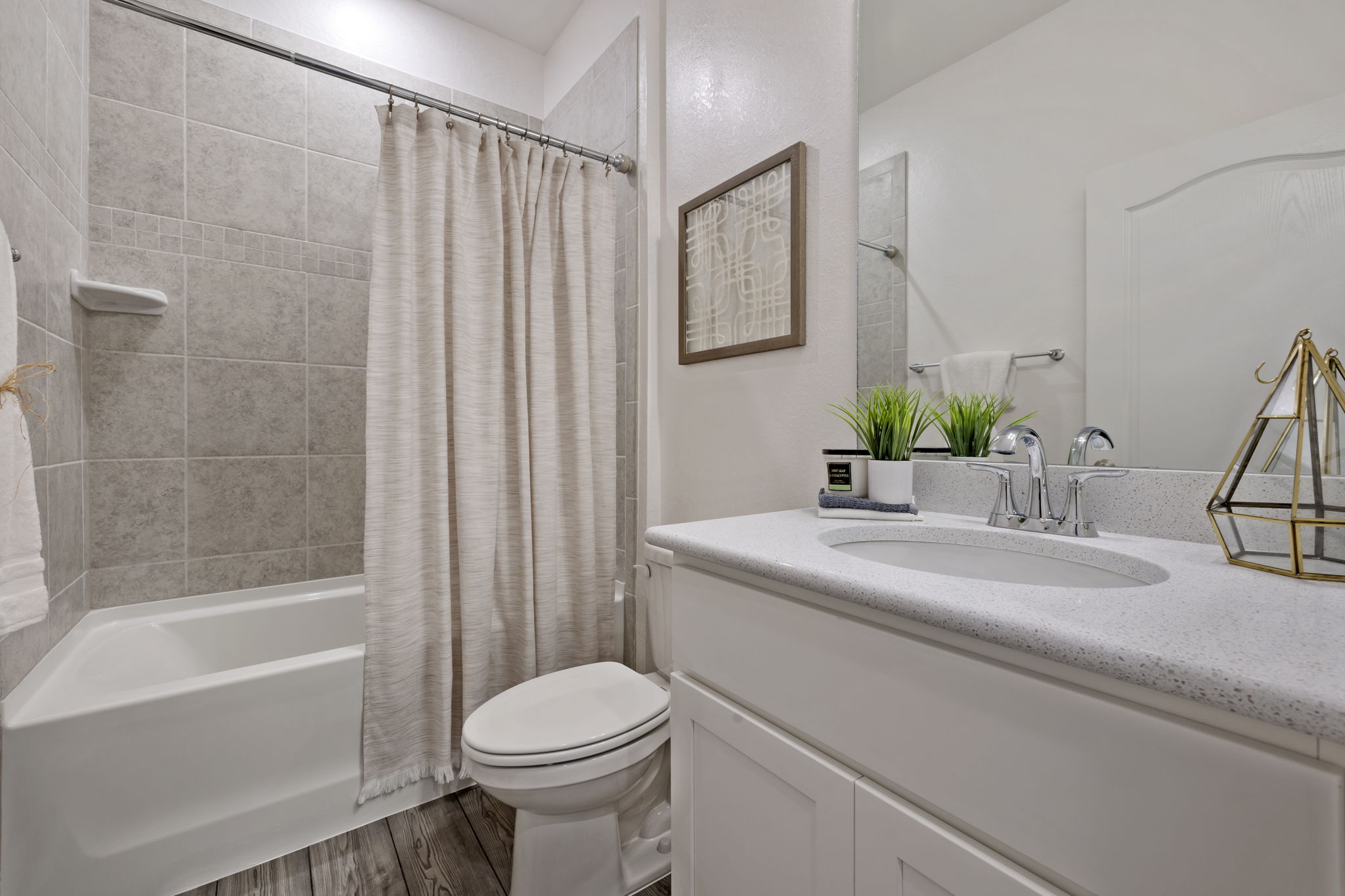 Guest Bathroom 1